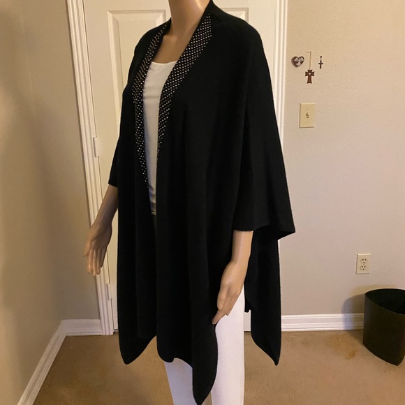 NWT Cashmere Shawl/Cape/Wrap - Picture 4 of 13